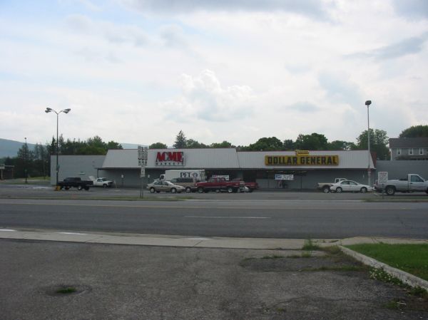 Super Dollar Grocery & Dollar General Parking Lot